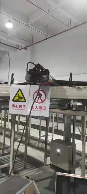 世界知名玩具企业仓储皮带跟换现场(图1)